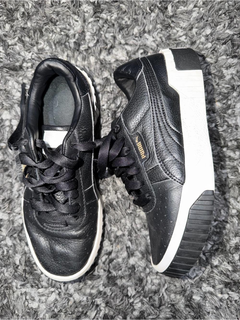 Puma - Sneakers with Platform. Size: 7